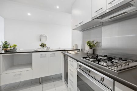 Urban Style Meets Unbeatable Fitzroy Location - Photo 5