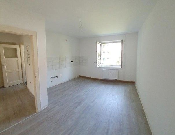 Großartige 2 Zimmerwohnung zum glücklich sein gesucht? - Foto 1