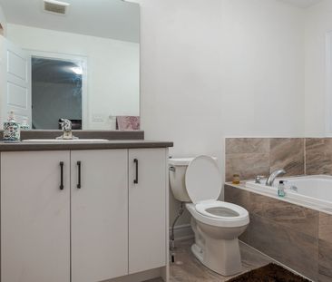 For Lease - 125 Vanilla Trail, Thorold, Ontario - Photo 3