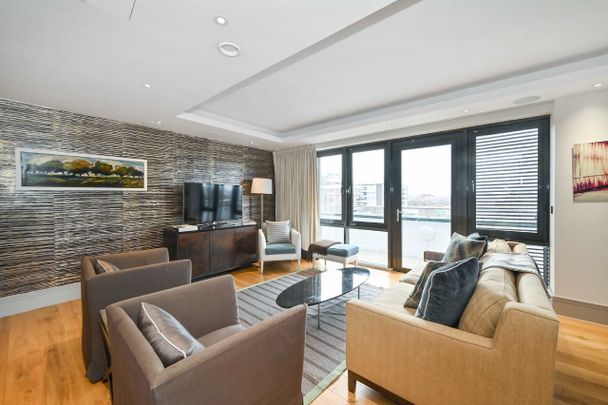 Searle House, Cecil Grove, NW8 - Photo 1