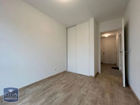 Appartement à louer 4 pièces 85.9m² - Photo 2