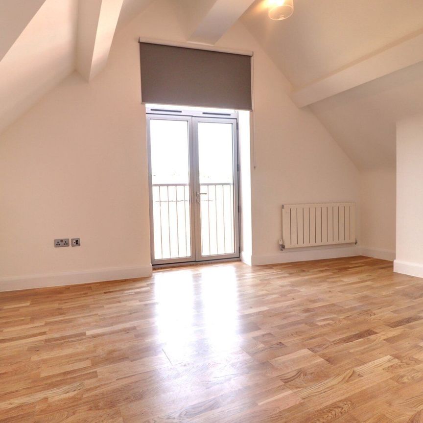 2 bedroom flat to rent, - Photo 1