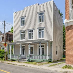 Grand 7 ½ Rénové De 3 Chambres à Lévis - Photo 2
