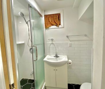 486 Clinton Street #6 - Photo 2