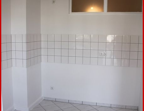 ** huesch-immobilien.de** Zuhause! Renovierte 3-Raumwohnung mit Süd-Balkon in E.-Rüttenscheid. - Photo 1