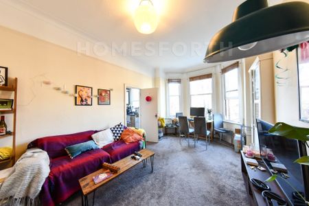 2 Bedroom Flat - Photo 4