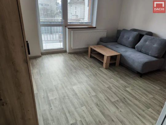 Pronájem zařízeného bytu 1+kk, 27 m - Fotografie 1