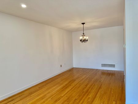 For Lease - 165 Aberdeen Avenue, Vaughan, Ontario - Photo 4