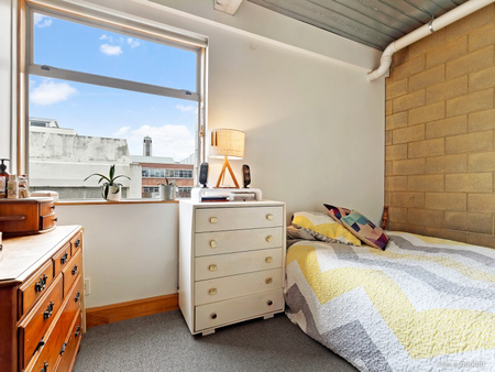 Central Te Aro 2 Bed 2 Bath - Photo 3