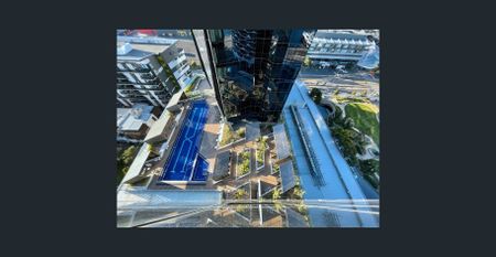 Unique One Bedroom, One Bathroom Apartment - Photo 5