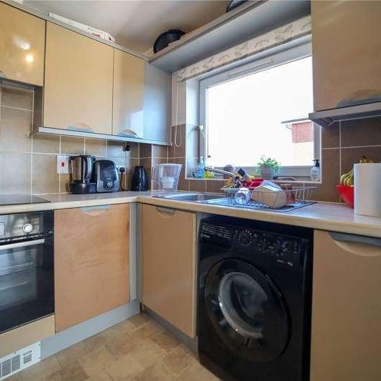 Meadow Way, Caversham, Reading, Berkshire, RG4 - Photo 1