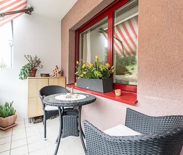Helle & grosszügige Wohnung mit Charme - Photo 1