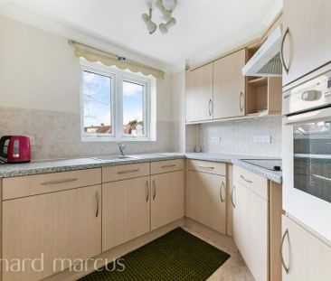 1 bedroom flat to rent - Photo 4