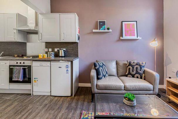 1 bedroom flat to rent - Photo 1