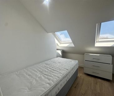 House share to rent - Photo 3