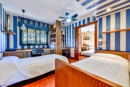 Villa de lujo con piscina, jardín y espacios para toda la familia - Photo 4