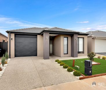 Beautiful 4-Bedroom Home in Prime Tarneit Location - Photo 6