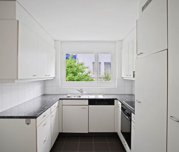 Zeitgemäss Wohnen in belebtem Stadtquartier - Foto 1
