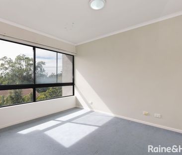 9/110 Indooroopilly Road, Taringa, QLD 4068 - Photo 3