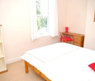 Cosy Rooms In A Cosy House In Smethwick B66 - Photo 1