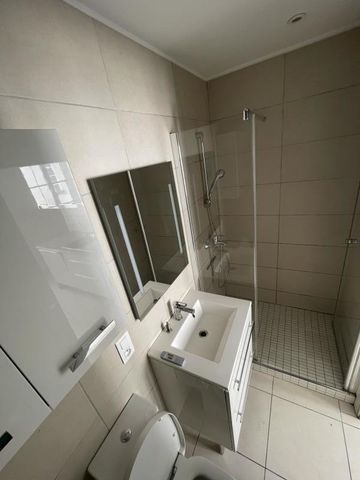 Location Appartement 1 pièce 35m² AIX EN PROVENCE 13100 - Photo 4
