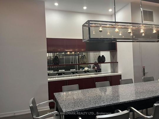 For Lease - 560 Front Street Unit# 428, Toronto, Ontario - Photo 1