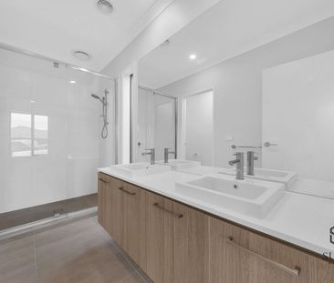 Brand New 3 Bedroom Home - Photo 2