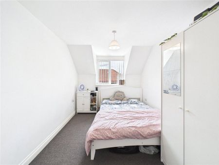 4 bedroom terraced house to rent - Photo 5