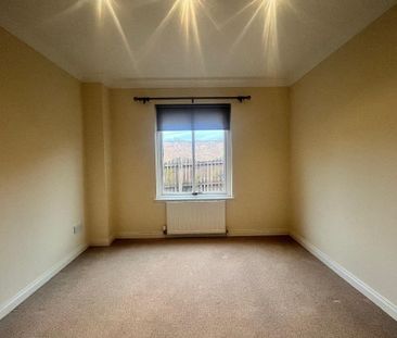 3 bedroom semi-detached house to rent - Photo 6