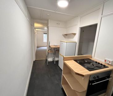 Studio to rent - Photo 6