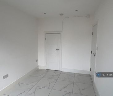 4 bedroom terraced house to rent - Photo 3