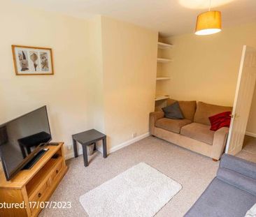 31 Sixth Avenue - Photo 1