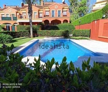 Alquiler de chalet pareado en Urbanizacion Guadalmina Alta - Photo 3