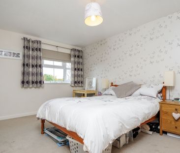 2 bedroom maisonette to rent - Photo 1