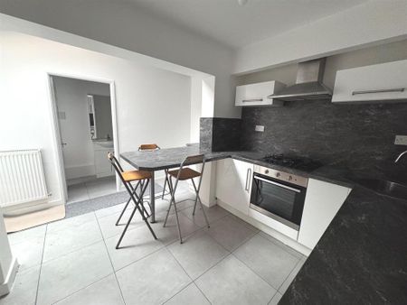 2 bedroom townhouse to rent - Photo 5