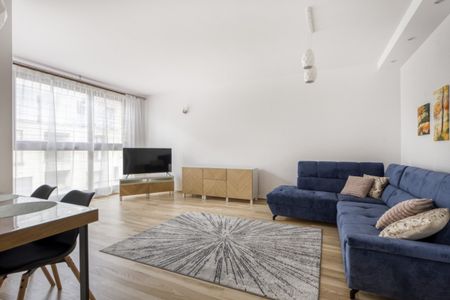 Po remoncie |3 pokoje 75 m² | miejsce postojowe - Photo 3