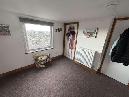 Carlyle Avenue, Brighton, BN2 - Photo 4