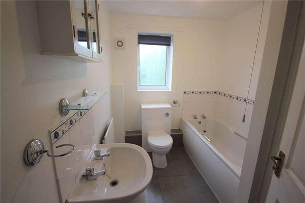 Elmtree Road, Ruskington, Sleaford, Lincolnshire, NG34 - Photo 1