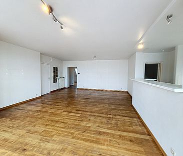 Ruim appartement 3 de verdiep met 2 slaapkamers en alle comfort - Foto 5