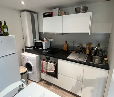 Studio de 25,64 m2, rue Léon Gambetta – Wazemmes réf G242-3 - Photo 5