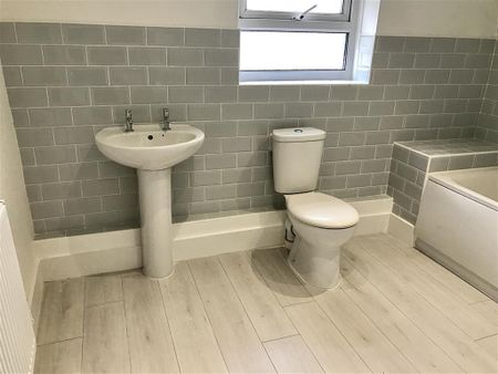 Park View, Llanbradach, CAERPHILLY - Photo 5