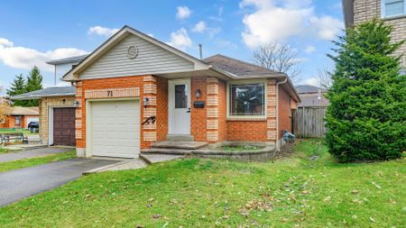 For Lease - 71 Geddes Crescent, Barrie, Ontario - Photo 5