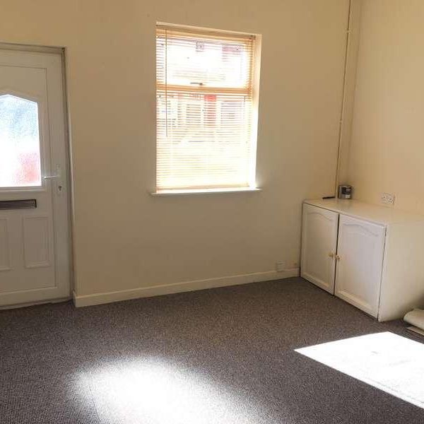 Uxbridge Street, Burton Upon Trent, DE14 - Photo 1