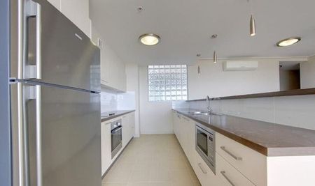 Modern Inner-City Living with Stunning Views at The Dalgety - Photo 5