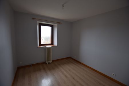 Location Appartement 4 pièces 76m² Y 80190 - Photo 4