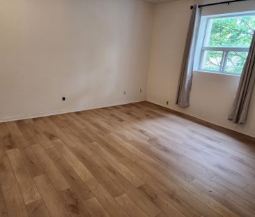 For Lease - 1400 Queen Street Unit# 3, Toronto, Ontario - Photo 2