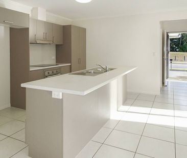 PERFECT FAMILY LIVING! - Photo 3