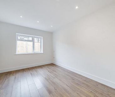 2 bedroom bungalow to rent - Photo 3