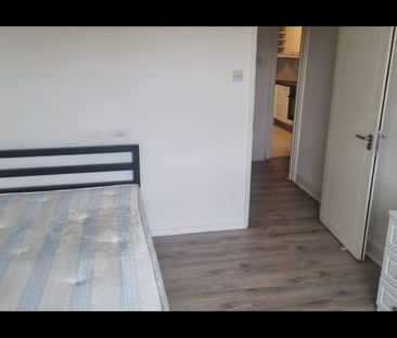 Room in a Shared House, Kennyland Court, NW4 - Photo 6