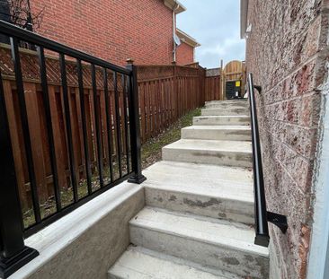 For Lease - 82 Rush Road Unit# Walk Up, Aurora, Ontario - Photo 4